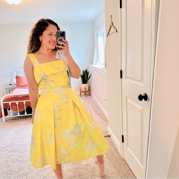 Badgley Mischka Dresses & Skirts - Belle Badgley Mischka Yellow Gray Floral Maxi Dress 6